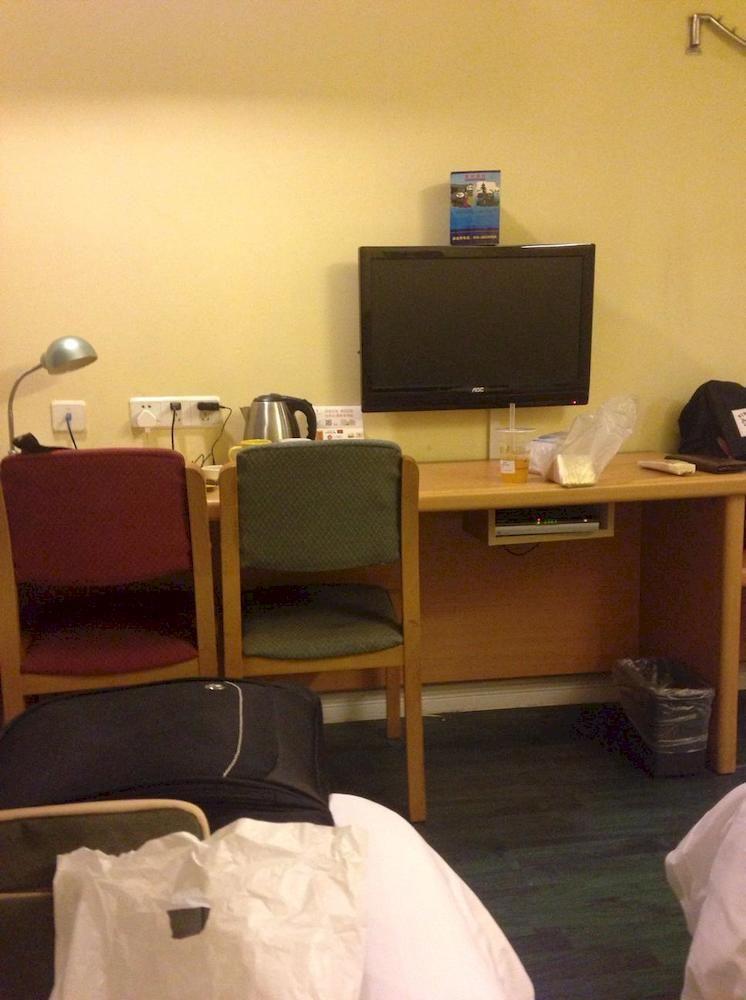 Home Inn Guangzhou Guangdong University Of Foreign Studies Baiyun Avenue Εξωτερικό φωτογραφία
